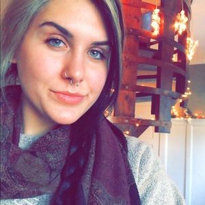 Meet your Posher, Lilly